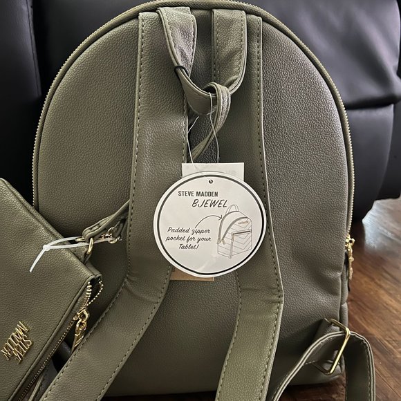 Steve Madden Backpack, Brand new, Olive Green, Comes with small pouch attached
